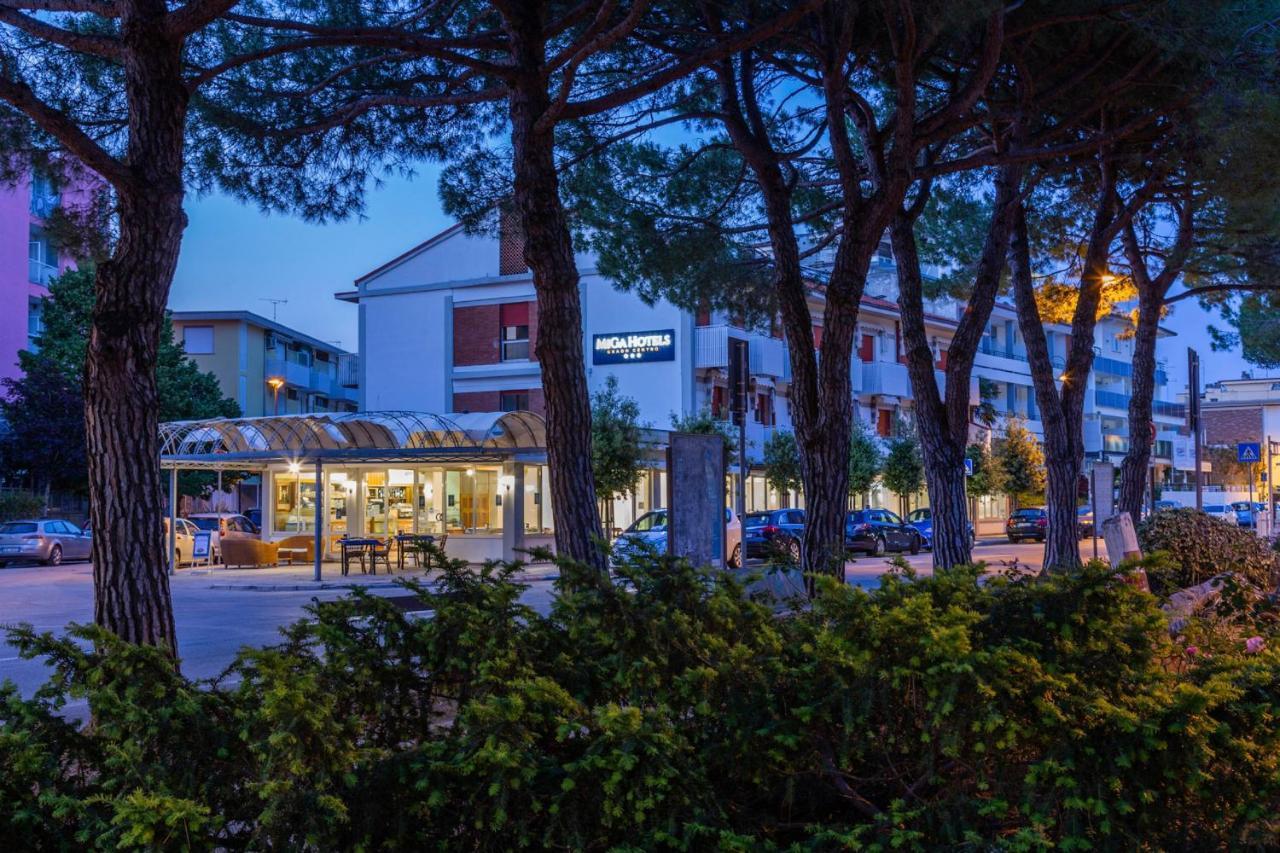 Miga Hotel Grado Centro Bagian luar foto