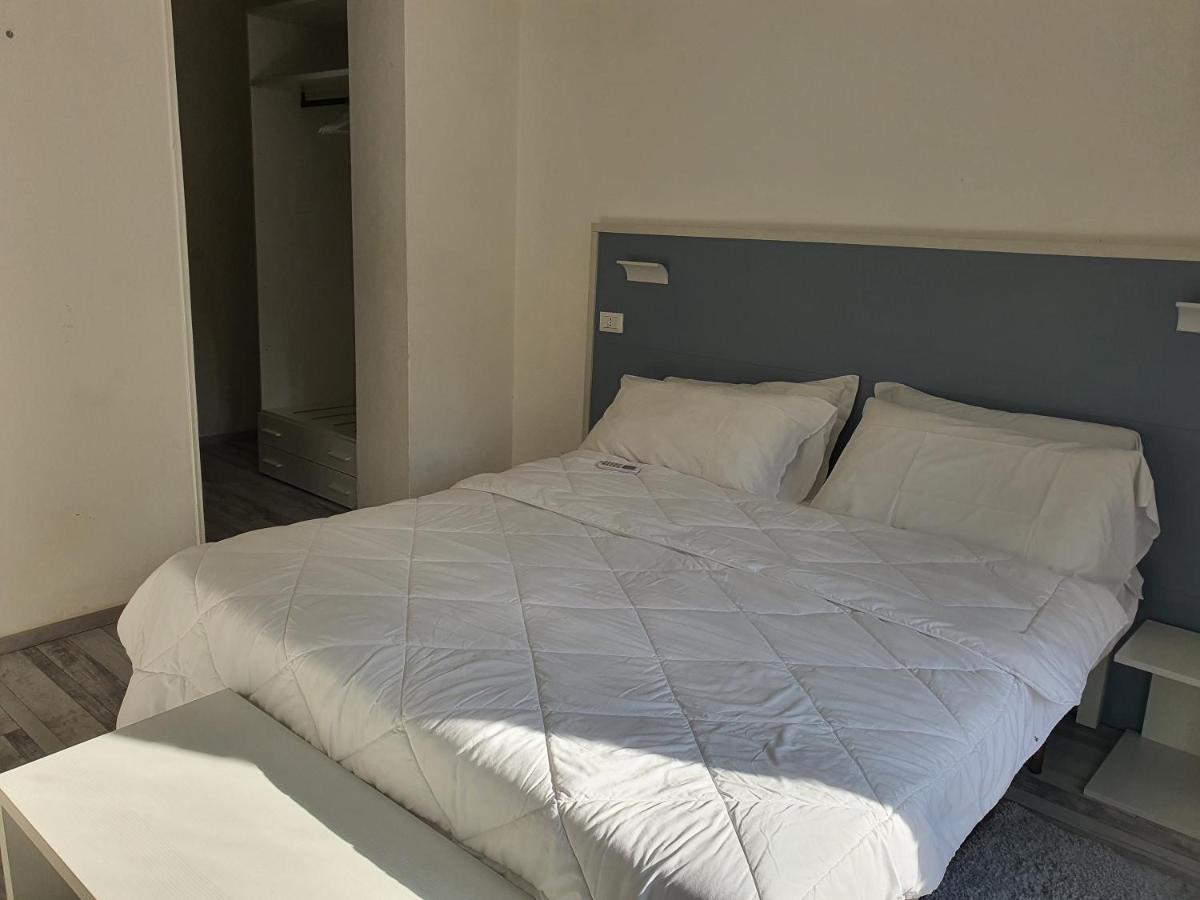 Miga Hotel Grado Centro Bagian luar foto